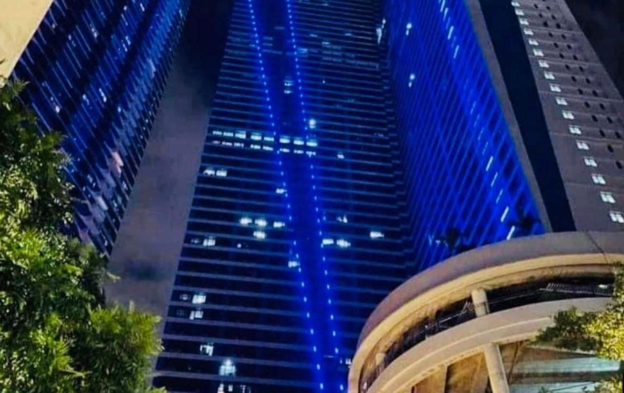 Air Luxury Makati Cbd With Balcony Apartment Manila Exterior photo