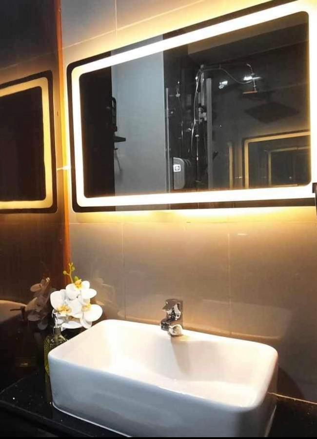 Air Luxury Makati Cbd With Balcony Apartment Manila Exterior photo