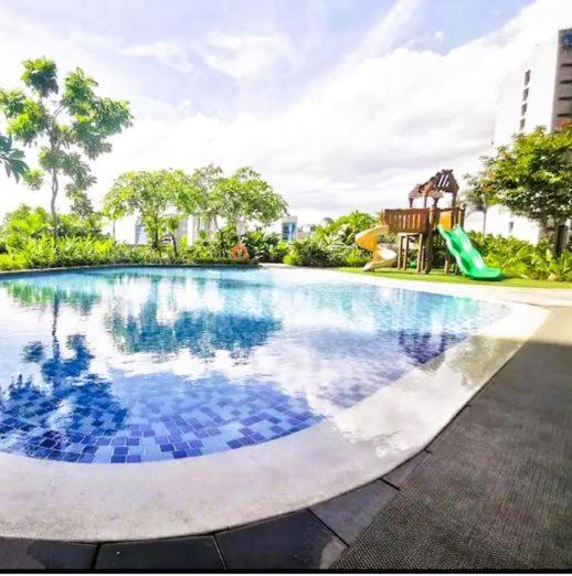 Air Luxury Makati Cbd With Balcony Apartment Manila Exterior photo